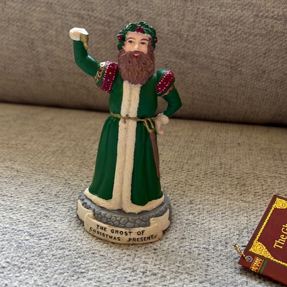 A Christmas Carol The Ghost of Christmas Present - Picture 2 of 7